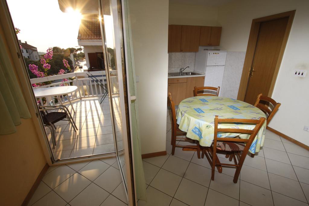 Apartments Lidus Makarska Quarto foto