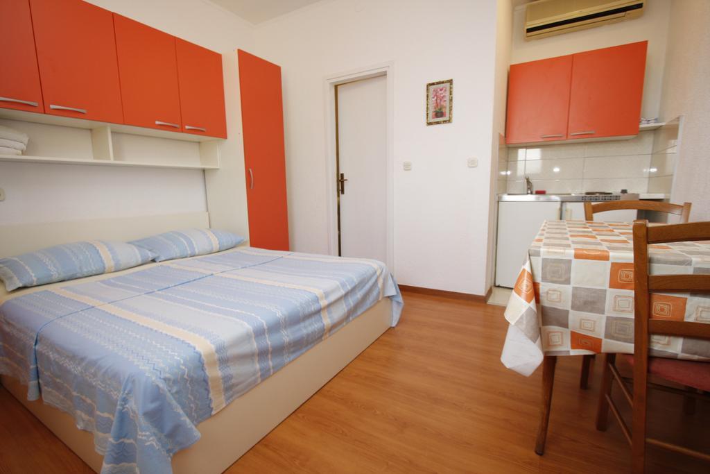 Apartments Lidus Makarska Quarto foto