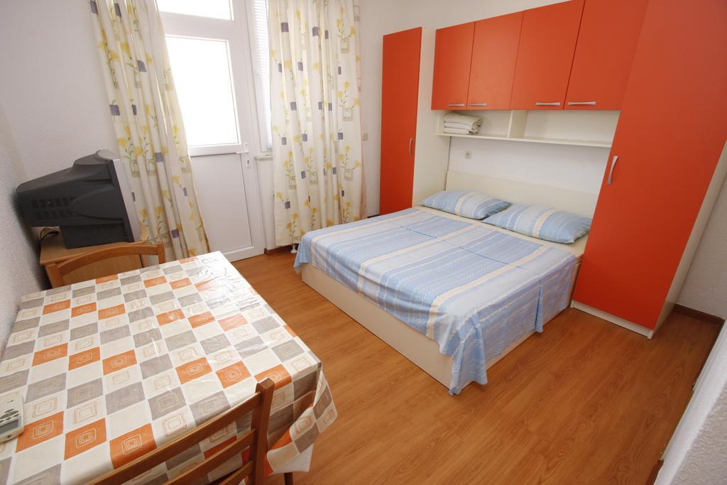 Apartments Lidus Makarska Quarto foto